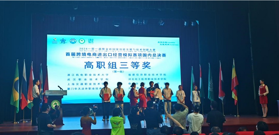 1736128374732073.png 2.png