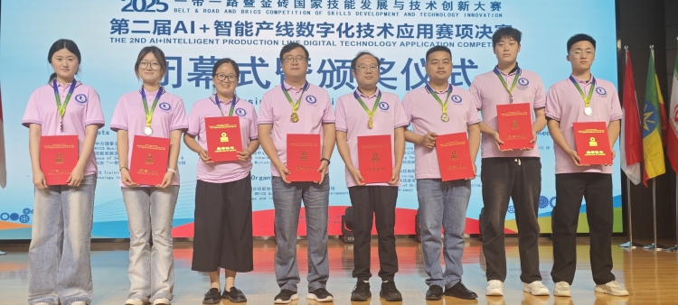 1756779939853776.jpg 4.jpg